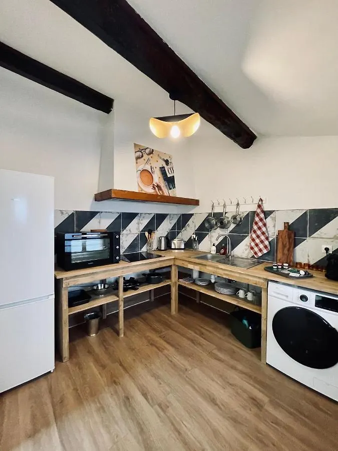 Duplex De Charme 80M2 Au Coeur D'Arles, 2 Chambres 0*, Arles