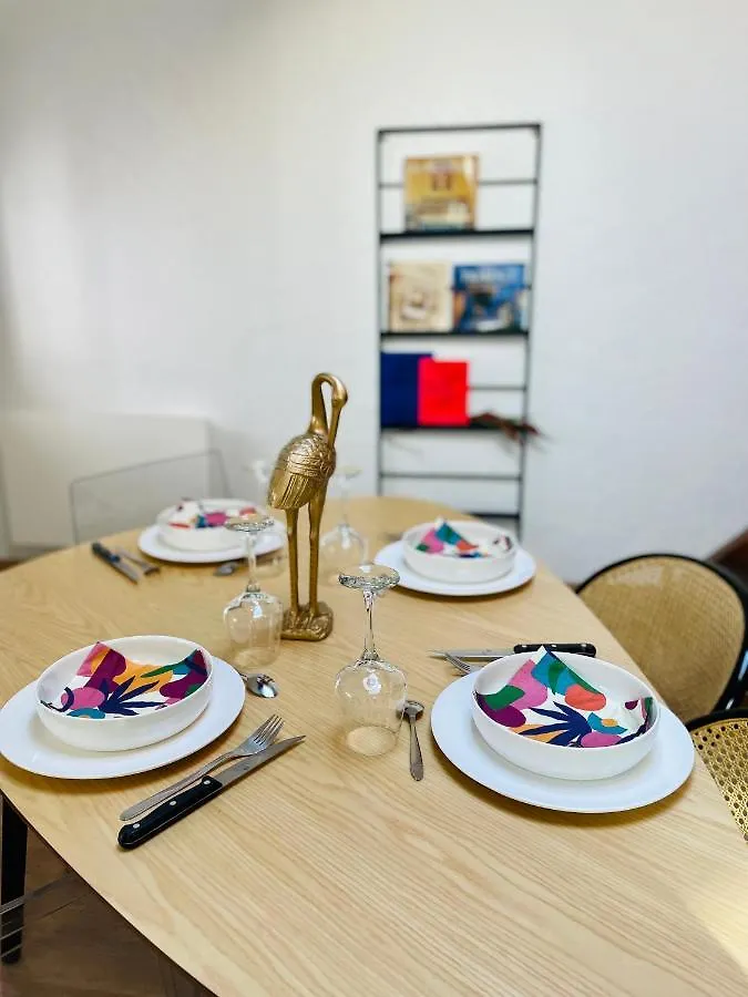 Apartment Duplex De Charme 80M2 Au Coeur D'Arles, 2 Chambres
